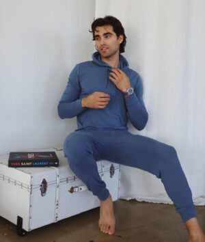 Blake Michael Instagram - guess how tall I am...?