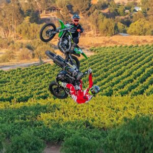 Blake Williams Instagram - Love it when you get to send sketchy stuff with amazing riders like @axellhodges 🤘🏻 pics are some of my favourite ever! Heal up mate so we can do some more cool shit whilst gramps @twitchthis8 just watches cause he was scared 😂😂😂 

Also i came up with a pretty f$&kin wild idea for me and @sheenyfmx to try real soon, can’t wait to show you the footage, even if works or not haha!

(I think @_jsanders 📸 took them but i can’t remember so i apologise if i got it wrong 😜)