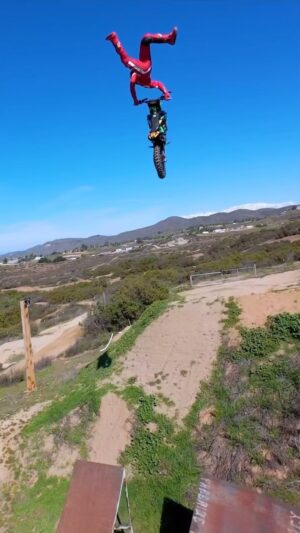 Blake Williams Instagram - Slow-mo drone shots for the win 🤘🏻🤘🏻🤘🏻
New bike is 👌🏻😍 which trick is your favourite? 😜🤘🏻 love me a 360 nac 😁 

Cheers @p.h.d.productions for the flying camera 😂🤘🏻😜👌🏻 ✈️📹