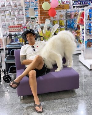 Bloom Varin Instagram - พาโอเลี้ยงมาว่ายน้ำป๋อมแป๋มปู้ดปู้ด