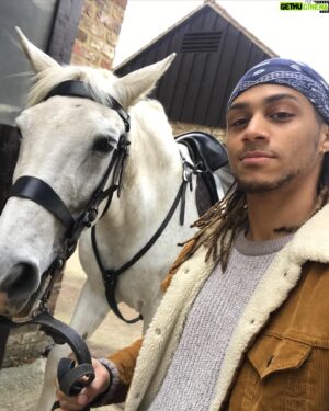 Bluey Robinson Instagram - Ever see a South Londoner on a horse? Been making some new friends lately. Never appreciated how majestic these animals were before. #Blueydakid 🐎