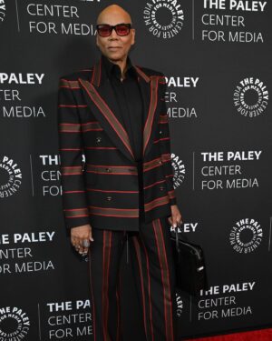 Bob Mackie Instagram - Last night @paleycenter hosted the world premiere of the new #BobMackie documentary “Naked Illusion” by Director and Filmmaker @matthew.miele. 

Thank you to @cher @rupaulofficial @pink @itscarolburnett @ditavonteese @kahmorahall @vickilawrence_official @mrjoezee @carsonkressley @joemcfate3 and all of our guests, for coming out to celebrate Bob. As well as The Paley Center For Media for hosting. We are excited for you all to see the film. More details on the official release date coming soon! 

📷: The Paley Center For Media