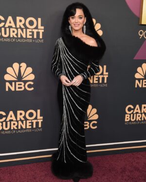 Bob Mackie Instagram - Bob Mackie with @officialbernadettepeters in one of his custom designs. Scroll to see the other stars who wore Bob’s couture designs on the red carpet last night, including; @itscarolburnett @kchenoweth and @katyperry 

The Carol Burnett: 90 Year’s Of Laughter   Love’ Birthday special will air on @nbc, on April 26th at 8/7 CST #MackieMagic