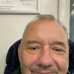 Bob Mortimer Instagram - Train Guy ..Scissor leasing