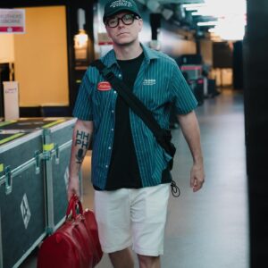 Bobby Bones Instagram - I like to imagine I’m in the NBA and I’m just arriving for game 7 of the playoffs. Except it’s the arena and it’s almost time for #iheartcountry2024 festival. Tonight the big show! Watch on Hulu at 8/7C .