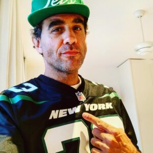 Bobby Cannavale Instagram - Thanks for the incredible looking new jersey (see what I did there?) @nyjets Now let’s win some games!!!