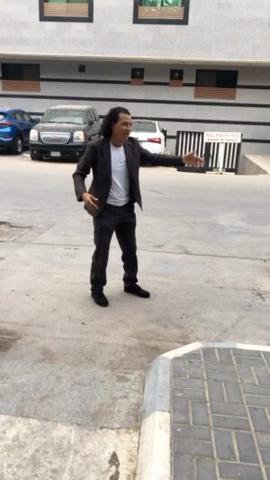 Bobby Chinn Instagram - Happy Tuesday! If you are running late, make sure you at least entertain and have fun. It’s nice to have a babysitter near by, Pamela has been the producer of Top Chef for the last 6 seasons. She makes sure that we are all on set when we should. I wasn’t late, I was actually early but as you can see I can be a distraction at the work place! just like I was in the classroom! Looking forward to working with all these fine folks later in the year. Any requests for season 7? @mbctopchef
