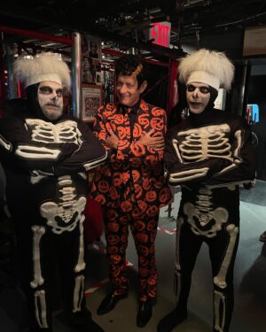 Bobby Moynihan Instagram - 🧡🖤💀🎃💀🖤🧡