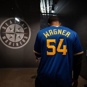 Bobby Wagner Instagram - Appreciate the love @mariners ! 

This is gonna be a good year