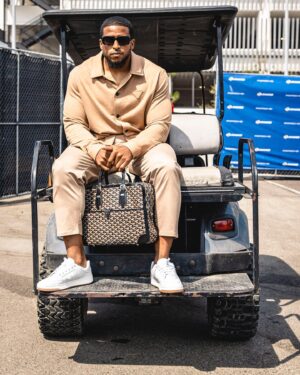 Bobby Wagner Instagram - 💼 Business as Usual 💼