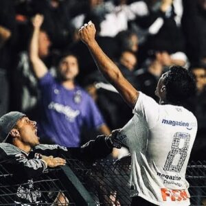 Bolívia Zica Instagram - Como o mundo girou bonito pra vc, hein Paulo?
paulinhop8