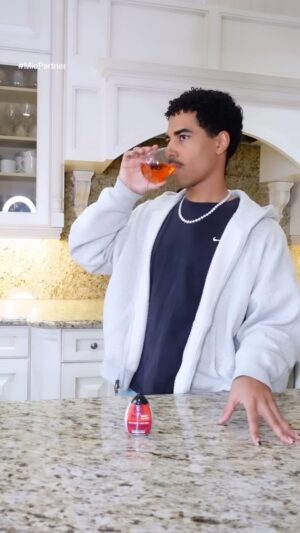 Boman Martinez-Reid Instagram - #ad What’s in my glass? It’s the new Mio Energy, obvi! #miopartner