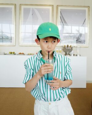 Bong Tae-gyu Instagram - -
우리 원지, 시하, 본비와 아름다운 휴양지로 여행을 떠난 거 같은 행복함과 즐거움을 선사해 준 폴로 랄프 로렌의 ‘아트 오브 이스케이프’ 

더불어 이번 봄에 가장 사랑받는 폴로 랄프 로렌의 아름다운 컬러와 클래식한 스타일까지 함께 해서 더욱 멋진 경험이었다. 
날씨까지 이렇게 좋다니:) pic by hasisi park📷

#OnlyPolo, #PoloRalphLauren #폴로랄프로렌 @PoloRalphLauren #광고