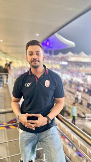 Bonny Sengupta Instagram - A day at Eden Gardens 🏏❤️

@kkriders @iplt20