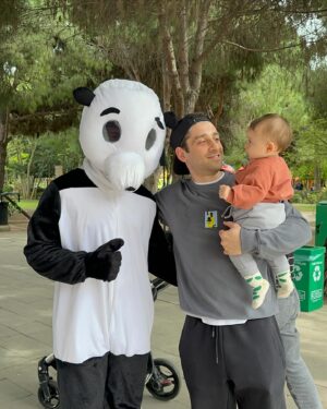 Bora Akkaş Instagram - Suzicim bu sene ben eğlendim seneye sen daha çok söz. :)) Tüm dünyanın 23 Nisan Ulusal Egemenlik ve Çocuk Bayramını kutlarım 🤍
