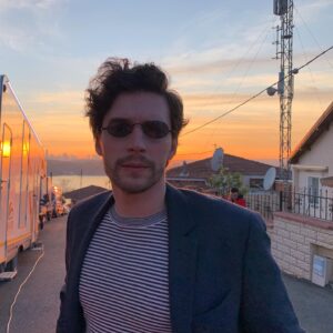 Bora Cengiz Instagram - İyi akşamüstlerimiz olsun artık.