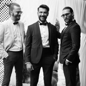 Bora Cengiz Instagram - Yakın arkadaşım evlendi, sağdıçlık ve şahitlik vazifemi yerine getirdim🫶🏻 

📸 @hakanakmanwedding 
  @hakanakman._