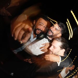 Bora Cengiz Instagram - Yakın arkadaşım evlendi, sağdıçlık ve şahitlik vazifemi yerine getirdim🫶🏻 

📸 @hakanakmanwedding 
  @hakanakman._