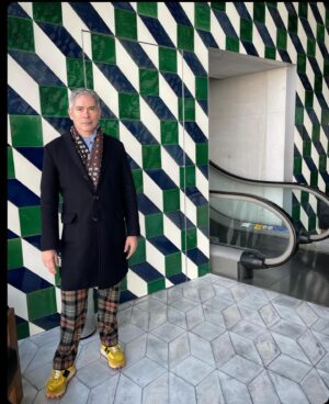 Boris Izaguirre Instagram - @acasadamusica en Oporto, hace un mes! @rem.koolhaas masterpiece! Love boris