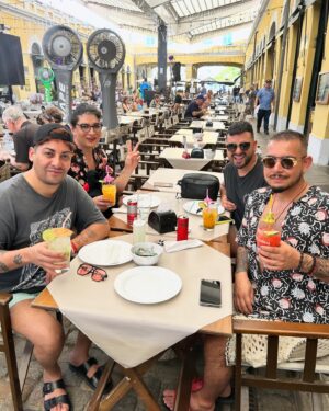 Botota Fox Instagram - Días en #florianopolis ✈️✅lindos sábado a todos !!pero ya me quiero ir a mi casa (voz de yuma marrua) algunos entenderán 👌😌😂👈