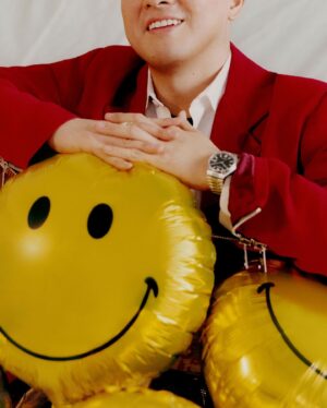 Bowen Yang Instagram - 🎈💛 @instylemagazine 

Editor-in-Chief: Sally Holmes @sallyholmes
Writer: Cady Drell hella_drella
Photographer: Jingyu Lin @jingyulin_
Director of Photography: Wolfgang Held @wolfgangheld
Stylist: Michael Fisher @mjonf
Groomer: Evy Drew for Exclusive Artists using Giorgio Armani Beauty @evydrew
Set Designer: Ethan Lunkenheimer @elunken
AC: Ali Cengiz @alicengiznyc
Grip: Max Kurgankskyy
Gaffer: Spencer Manning @manning.jpg
Creative Director: Jenna Brillhart @jennabrillhart
Executive Editor: Danielle McNally @danismcnally
Photo Director: Kelly Chiello @kellychiello
Video Director: Justine Manocherian @justinedg3
Senior Video Producer: Severine Reisp @severine_reisp
Social Direction: Ondine Jean-Baptiste @godsavethequeenondine
Production Assistant: Amanda Lauro @amanda.lauro
Booking: @talentconnectgroup
@instylemagazine