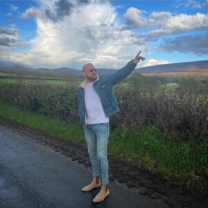 Bradley Wiggins Instagram - Red Rose Country.🌹