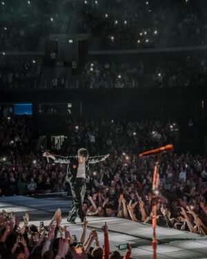Bradley Will Simpson Instagram - It was far too fast but you made it one of the most special tours yet. UK leg done and our gigs for the year done, the fans, the boys, the crew, I love you all. X