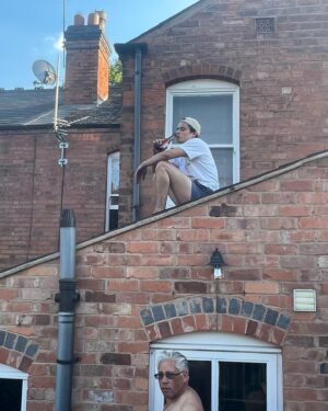 Bradley Will Simpson Instagram - hello friends, how are you all? sorry I’ve been quiet I’ve had a lovely summer with some lovely people, even though it went faster than ol trussys leadership. so excited to announce more dates for the world tour 🎉 I can’t wait to see you all, thank you as ever for all your support, sending love always xx
