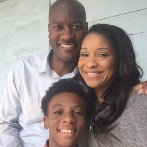 Brandhyze Stanley Instagram - Got an emotional workout and had such a great time working on the set of #PaperPlanes #tvfamily  #work #actress #actor #BTS #BookBrandhyzeStanley #film #hustle #livingthedream #brotherlylove #markbanning