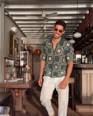 Brandon Larracuente Instagram - Surviving on vitamin D and coconut water 🥥🌴