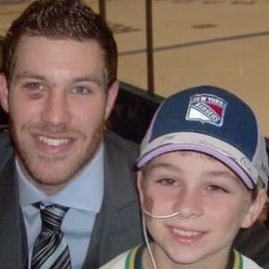 Brandon Prust Instagram - Happy 20th birthday to 1 of the toughest boys I know! I met @liamhepburn_ almost 15 years ago as he was in the hospital battling and receiving treatment for his condition T-cell acute lymphoblastic leukaemia. He battled for years and always with a smile on his face and positive attitude. He was a big inspiration for @mooretown31 and I when we started @prusty4kids.. Liam has inspired us for years with his strength and has grown into the 20 year old we see today! Happy 20th year buddy! 👏 👍🏻🙏