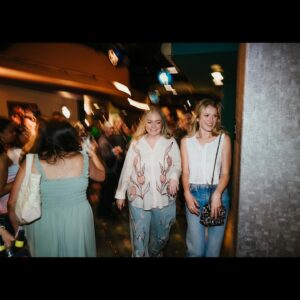 Brandon Sklenar Instagram - If audiences had half the amount of fun we did, we’re gonna put theme parks outta business. 🤩 In 20 years of doing this, I don’t think I’ve ever experienced anything quite like surprising 2500 fans with an early preview of @itendswithusmovie 🙏 to everyone who showed up in their floral jeans alongside us, including @brandonsklenar (jeans handmade by me & @isabela.ferrer 🌸🤩 🌸)
@colleenhoover being MOTHER in every way, turning it OUT for everyone at @book.bonanza 
I loved eating delicious food with @alexsaks &co. Drinking alarming amounts of coffee. Bringing the hottest plus one, my mother in law @tamtam1944 The highlight though was when I got to style sweet @isabela.ferrer in my clothes because she came straight from her job at a restaurant in Brooklyn to this mayhem bc @colleenhoover and I begged her to just hop on a plane. The best weekend, and this is only the beginning…

Final shout out to my angel hair and makeup team for jumping in and helping all my ladies, @vivianbaker and @jennifer_yepez 🩷

📸: the incredible @byjadegreene