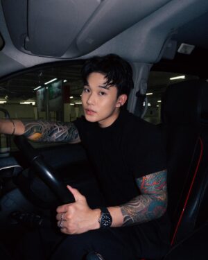 Braven Yeo Instagram - Looking for my passenger princess
