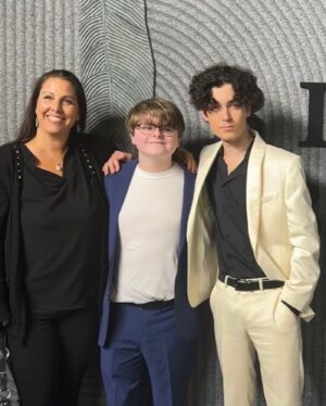 Braxton Alexander Instagram - BLACK BIRD PREMIERE 2022 #blackbird @appletvplus
-
#braxtonalexander