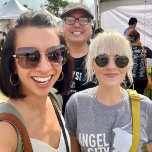 Brea Grant Instagram - Super Adoption last weekend
Good photos by @helennamsantos 
Dog photos by me
