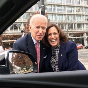 Bree Williamson Instagram - Repost from @_stillwerise
•
What Donald Trump will see when he leaves the White House on January 20th, 2021 👋🏼👋🏼👋🏼

#BidenHarris2020 #KamalaHarris #Vote2020