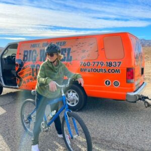 Bree Williamson Instagram - It’s my birthday today and my family bought be a 20 mile bike ride through the canyons in Palm Springs. It was a surprise and when I first heard about what we were doing I was not impressed at all but I ended up having the BEST TIME EVER!!!!!!! Thank you @tarrawilliamson @themikeroberts @maureen_williamson @senor_murdoch !!! And if you’re looking for an amazing tour in Palm Springs use @bigwheeltours