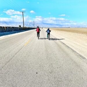 Bree Williamson Instagram - It’s my birthday today and my family bought be a 20 mile bike ride through the canyons in Palm Springs. It was a surprise and when I first heard about what we were doing I was not impressed at all but I ended up having the BEST TIME EVER!!!!!!! Thank you @tarrawilliamson @themikeroberts @maureen_williamson @senor_murdoch !!! And if you’re looking for an amazing tour in Palm Springs use @bigwheeltours