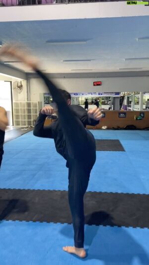 Bren Foster Instagram - Picture and video #overload !! #martialarts #actor #muscle #brenfoster #muaythai #taekwondo #combattaekwondo #karate #kickboxing #bjj #brazilianjiujitsu #judo #sambo #wrestle #punch #kick #blitz #focus #lean #health