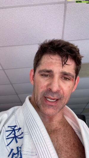 Bren Foster Instagram - Injuries are NOT a stop sign they are just speed humps which mean SLOW down for a while.
For most life long martial artists quitting is not an option. However, even the best of athletes will experience injury at some time in their lives. After adequate rest we come back slowly doing the things we can do and avoiding the things we can’t until we fully recover. #brazilianjiujitsu #bjj #mma #wrestling #grappler #muaythau #clinch #kickboxing #combattaekwondoleague #brenfoster #combattaekwondo #karate #kungfu