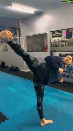 Bren Foster Instagram - Each training session you finish allows you to reap its rewards, but every training session missed is gone forever - one you can never get back. Time is the one thing we can never get more of, so make every session count. #martialarts #gym #brenfoster #muscle #taekwondo #hapkido #muaythai #brazilianjiujitsu #karate #kickboxing #silat #weights #health #fitness #jump #consistency #commitment #mma #bjj #jkd #fma