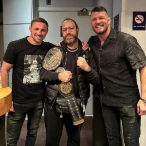 Brendan Loughnane Instagram - So many layers to this photo. I’ve been coming out to the same song for every fight since I was 17 years old. I connected with the song randomly in parklife as teenager while they were performing. This is still my walk out song till today, 15 years on. A few years after parklife me and Saul met and connected due to his love of MMA. Saul and i have been friends for over a decade & he’s a legend in the music scene. We still laugh why I picked this random song as it has no relevance to fighting. This photo means a lot 🙏🏼 🎶 @chaseandstatus