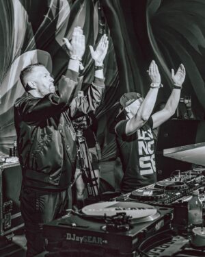 Brennan Heart Instagram - Back in the 90’s little Fabian grew up with our so called Happy Hardcore. He saw us performing on stage several times at the local club in Helden, his birth village. That was the moment where his own vision was given in… 💥

Bliss was born and almost immediately turned on his creativity, stepping onto the path of music energy 🎶

Nowadays roles are reversed. He became a master himself by giving birth to what wants to be heard and seen in his imagination, serving so much beautiful music to millions of people around the world 💫

Last Saturday a few generations came together @airbeatone to celebrate the power of our and of all music, and to feel the unity within 🙌🏼

Thank you brother, for just being who you are 🙏🏻❤️

📸 @marcusroelofs and @10k_photograph