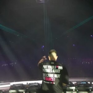 Brennan Heart Instagram - 🚨 EXCLUSIVE FAN GIVEAWAY! 🚨
Do YOU want to join me in my studio for a unique #SAVEEUPHORIC full album listening session and Meet & Greet? Here’s what you need to do:

1. Like this post
2. Tag a friend who NEEDS to join you
3. Share the post in your stories

5 x 2 winners will be selected next week and will receive a DM. Can’t wait to have you over and share all my new music with YOU!