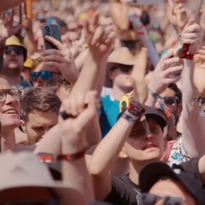 Brennan Heart Instagram - Three days of DEFQON.1 MADNESS!! 💙💜❤️ Thank YOU all for your energy, and to @wildstylez for inviting me on stage! 🙏

Now, let’s finish that #SAVEEUPHORIC album 😝⚡️
