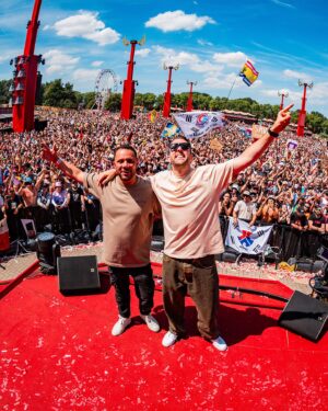 Brennan Heart Instagram - Three days of DEFQON.1 MADNESS!! 💙💜❤️ Thank YOU all for your energy, and to @wildstylez for inviting me on stage! 🙏

Now, let’s finish that #SAVEEUPHORIC album 😝⚡️