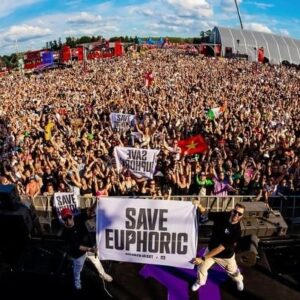 Brennan Heart Instagram - So many of YOU came out to SAVE EUPHORIC at the UV stage!! 💜⚡️ @defqon1, no words for your energy & dedication! ❤️‍🔥❤️‍🔥  Which album track should I release next? 🤔