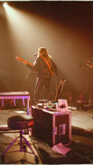 Brennley Brown Instagram - Arlington, TX — you were SO MUCH FUN. 🤠🙌🩷 
📸 @abercrombielacy aka “slay queen” 

#country #christian #music #livemusic #tour #texastakeovertour