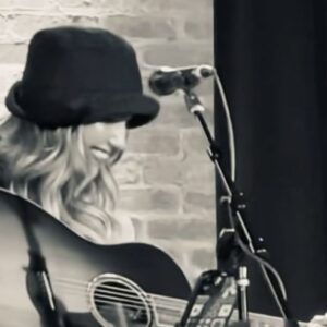 Brennley Brown Instagram - You can meet Jesus Anywhere. 🤍

#christian #christianmusic #countrymusic #livemusic #singing