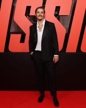 Brenton Thwaites Instagram - Great night with @tai_hara @felyirvine @chloepacey 
Watching @missionimpossible 
Thanks @paramountau for the night! 
Thanks @tomcruise for your commitment to cinema and entertaining us all. True movie star. Respect sir.